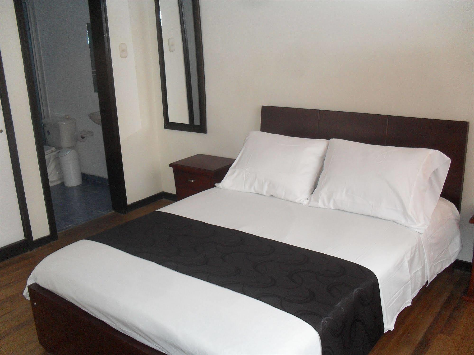 Hotel Pasajero Suites, Corferias Bogota Luaran gambar